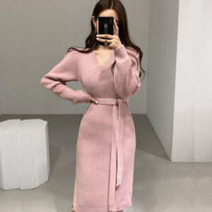 Đầm Len Dệt Kim Cổ Chữ V Ôm Dáng Dài Qua Gối Phong Cách Pháp Thanh Lịch