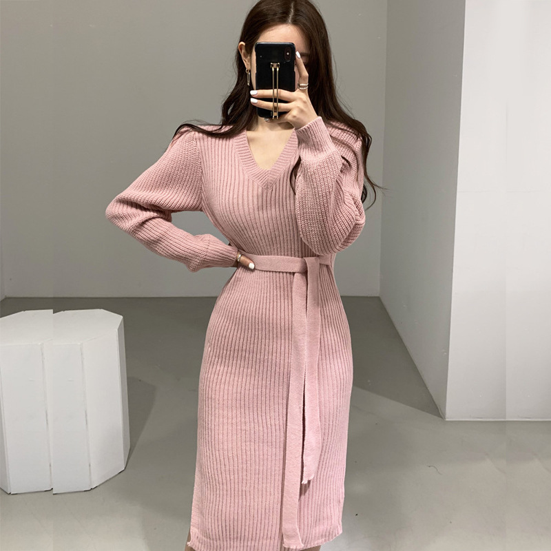 Đầm Len Dệt Kim Cổ Chữ V Ôm Dáng Dài Qua Gối Phong Cách Pháp Thanh Lịch
