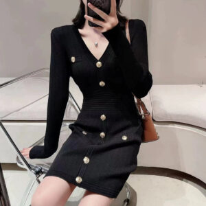 Váy Len Đen Nữ Tay Dài Cổ V Cúc Kim Loại Dáng Ôm Hông Tôn Dáng Thanh Lịch - Ảnh 2