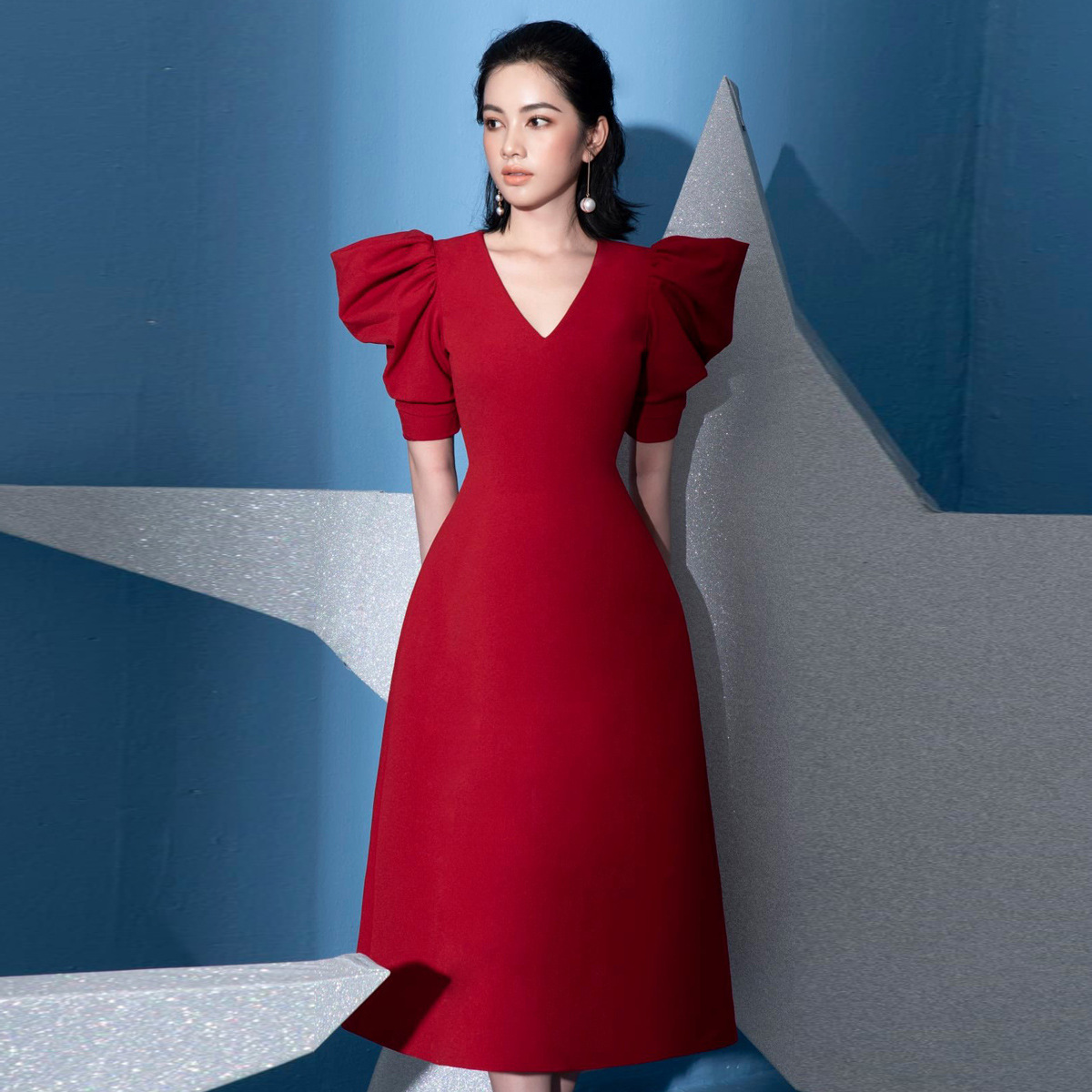 Váy Đo Nữ Phong Cách Hepburn Cổ V Dáng Chữ A Tôn Dáng Thanh Lịch Thời Thượng