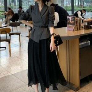 Set Đầm Nữ 2 Món Phong Cách Hepburn Chiết Eo Tôn Dáng Dáng Vest Thanh Lịch Thu Đông 2026