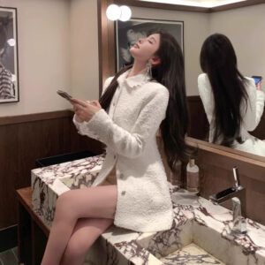 Áo Khoác Nữ Dạ Tweed Thu Đông 2026 Phong Cách Pháp Cổ Điển Chiết Eo Sang Trọng Thanh Lịch