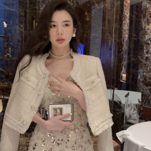 Alternative view of Áo Khoác Dạ Tweed Nữ 2026 Thu Đông Dệt Sợi Ánh Kim Tua Rua Sang Trọng Phong Cách Tiểu Hương Phong