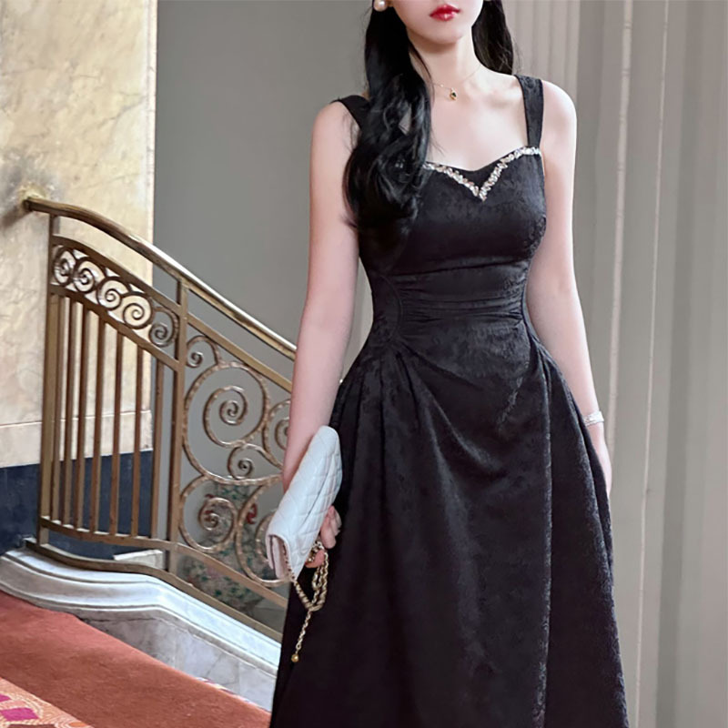 Đầm Dài Nữ Mùa Hè 2026 Sát Nách Chiết Eo Tôn Dáng Dệt Jacquard Đính Đá Thủ Công Phong Cách Pháp - Ảnh 3