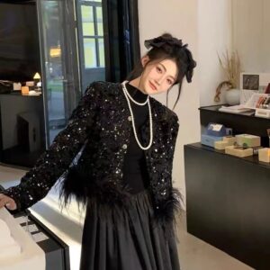 Áo Khoác Nữ Tweed Phối Lông Đính Sequin Sang Trọng Phong Cách Tiểu Thư Thu 2026 Tôn Dáng