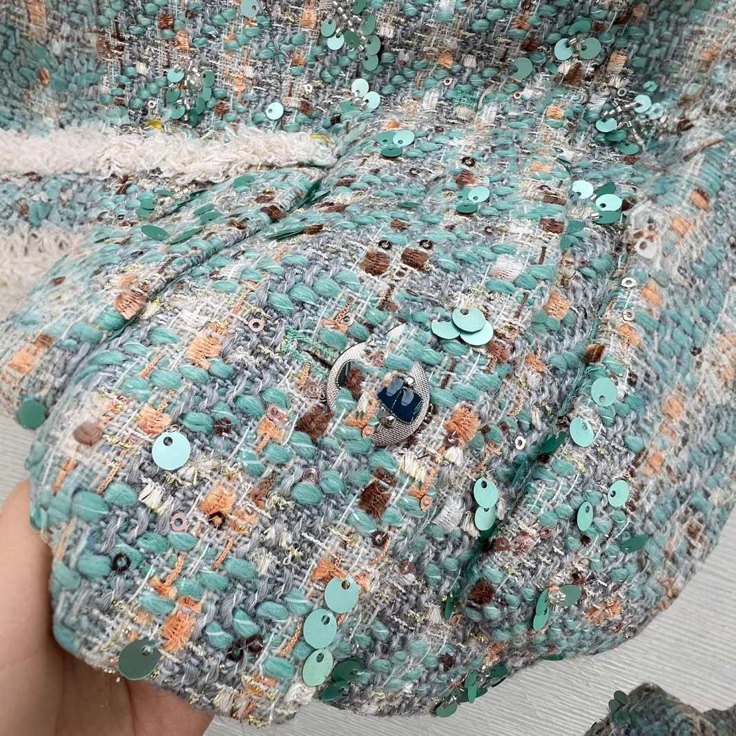 Áo Khoác Nữ Pháp Phong Cách Châu Âu Thu 2026 Đính Hạt Sequin Sang Trọng Tay Dài Dáng Ngắn - Ảnh 4