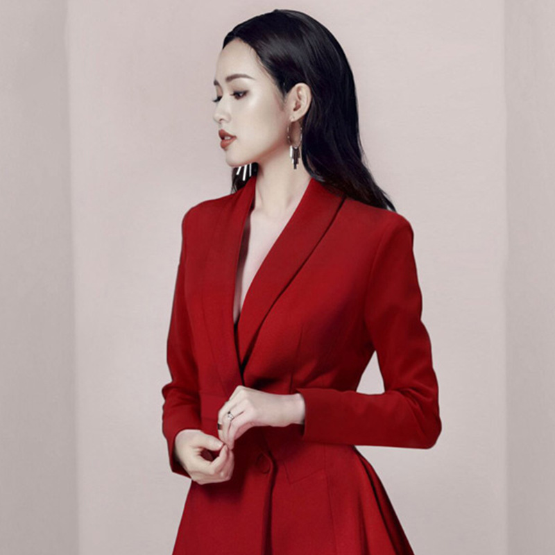 Đầm Vest Nữ Công Sở Màu Đỏ Thu 2026 Phong Cách OL Thanh Lịch Dáng Đuôi Tôm Đi Làm - Ảnh 4