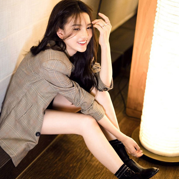 Áo Blazer Nữ Kẻ Caro Phong Cách Anh Quốc Dáng Suông Thanh Lịch Thời Trang 2026 - Ảnh 4