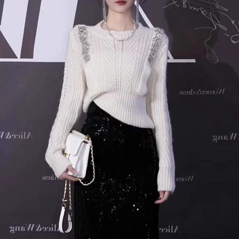 Áo Len Nữ Mohair Mỏng Dáng Lưới Đính Đá Thiết Kế Độc Đáo Phong Cách Châu Âu
