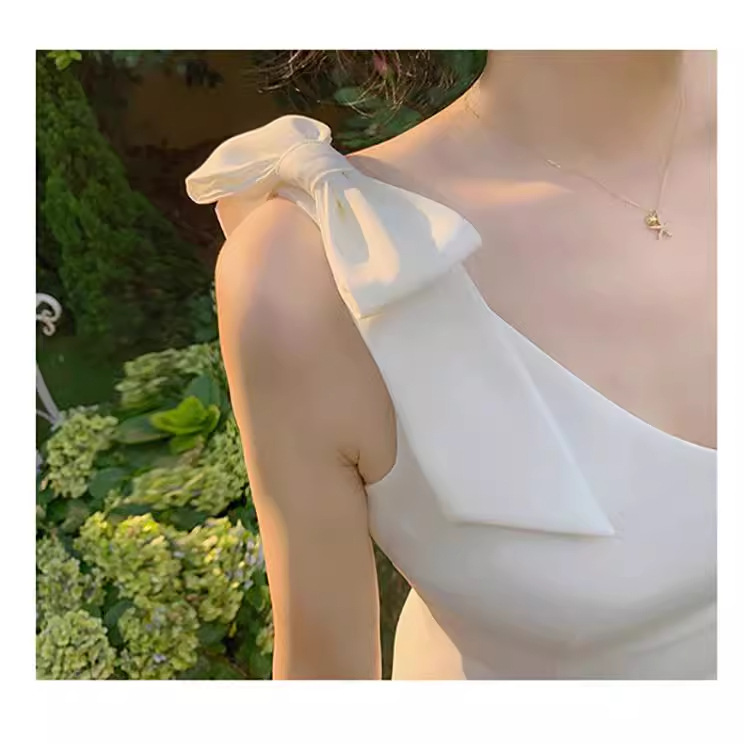 Đầm Dạ Hội Trễ Vai Đính Ngọc Trai Hở Lưng Nơ Trắng Thanh Lịch Sang Trọng - Ảnh 4