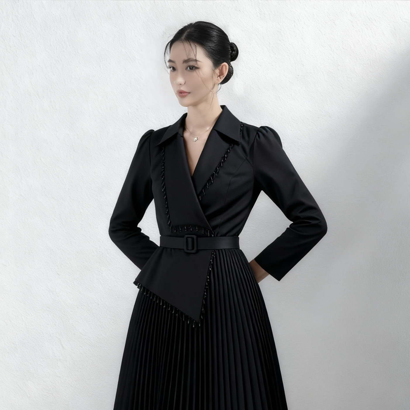 Đầm Nữ Vest Cổ V Đính Hạt Dáng Dài Xếp Ly Chiết Eo Kèm Thắt Lưng Thanh Lịch Xuân 2026 - Ảnh 3