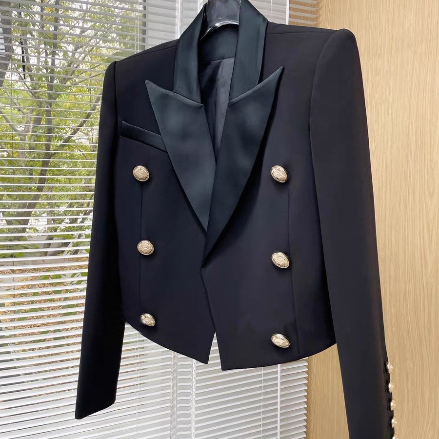 Áo Blazer Nữ Dáng Ngắn Hai Hàng Khuy Thanh Lịch Tôn Dáng Công Sở