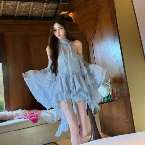 Set Đồ Nữ Trễ Vai Phong Cách Tiểu Thư Áo Cúp Ngực Quần Short Đi Biển Nghỉ Dưỡng - Ảnh 4