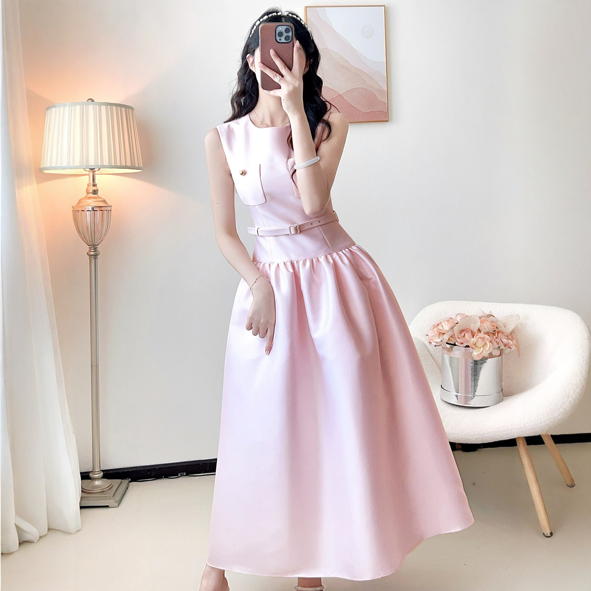 Đầm Dài Màu Hồng Không Tay Phong Cách Pháp Dáng Xòe Ôm Eo Nữ Tính - Ảnh 2