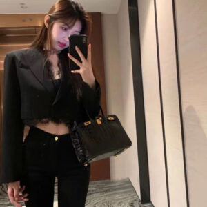 Alternative view of Áo Vest Nữ Dáng Ngắn Phối Ren Viền Hoa Có Đệm Vai Thanh Lịch