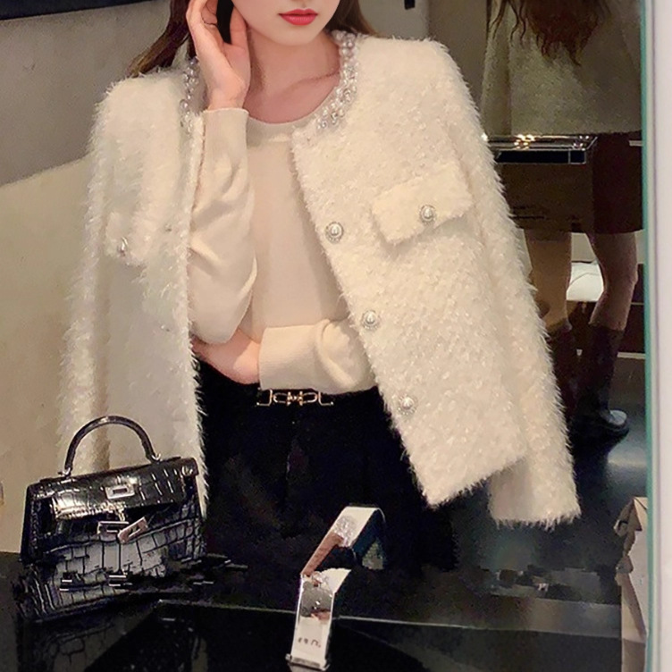 Áo Khoác Nữ Dạ Tweed Trắng Ngọc Trai Dáng Lửng Đính Lông Vũ Và Đá Sang Trọng - Ảnh 2