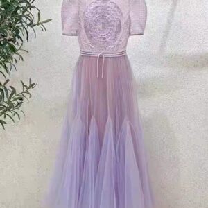 Đầm Ren Tím Thêu Hoa Đính Hạt 2026 Phong Cách Pháp Sang Trọng