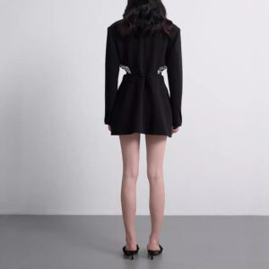 Áo Blazer Nữ Màu Đen 2026 Phong Cách Audrey Hepburn Tay Dài Đính Đá Thủ Công Hở Eo Thanh Lịch - Ảnh 3