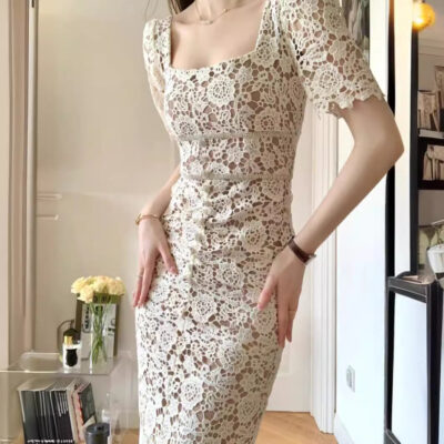 Đầm Ren Đục Lỗ Dáng Dài Vừa Phong Cách Cung Đình Sang Trọng