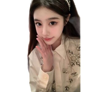 Áo Sơ Mi Nữ Trắng Dáng Ngắn Ôm Dáng Đính Đá Sang Trọng - Ảnh 5