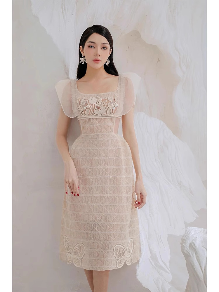 Đầm Thêu Hoa Tay Cánh Bướm Phong Cách Tiểu Thư Thanh Lịch Nữ Tính - Ảnh 2