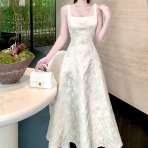 Váy Dự Tiệc Nữ Thêu Hoa Phong Cách Pháp Dáng Ôm Eo Cổ Điển